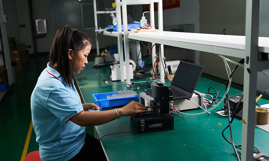 笔记本电脑电池厂家告诉你该怎么选笔记本电池?